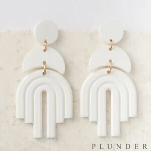 New Plunder "Dara" White Acrylic Earrings (2.75")